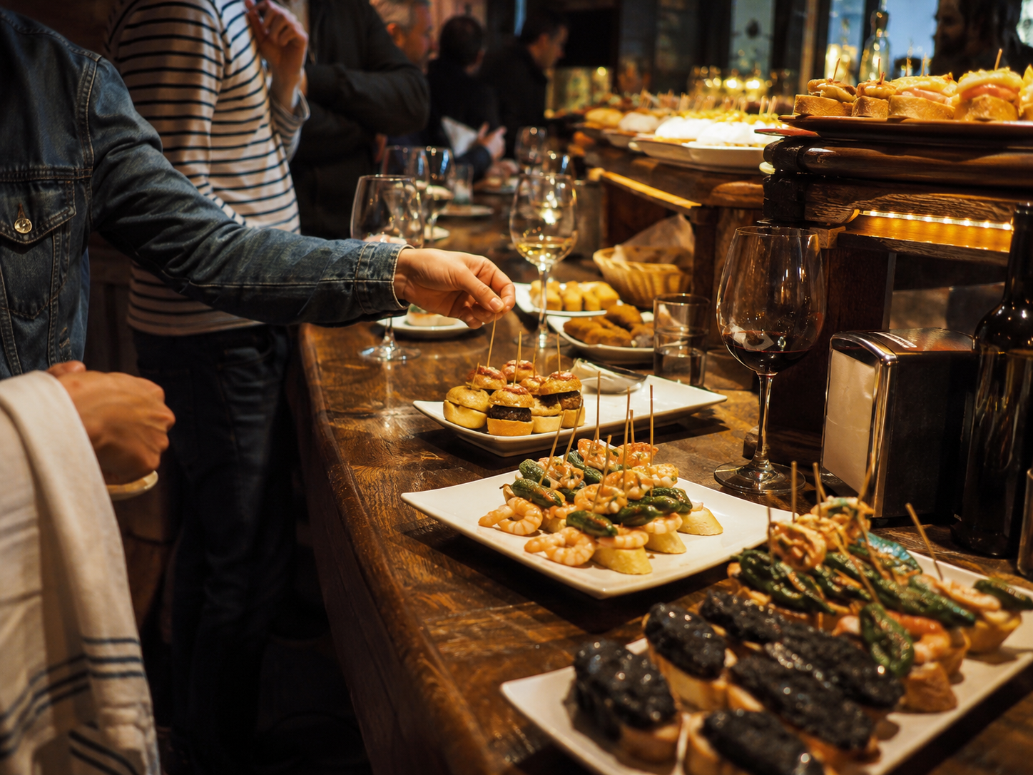 圣塞巴斯蒂安 Pintxos 与巴斯克美食夜晚